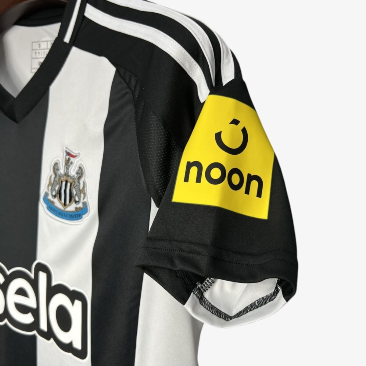 Newcastle United Home Jersey 2024/25 - Image 3