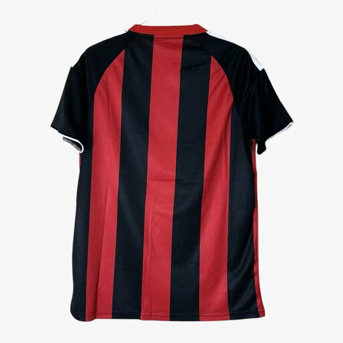 Eintracht Frankfurt Home Jersey 2025/26 - Image 2