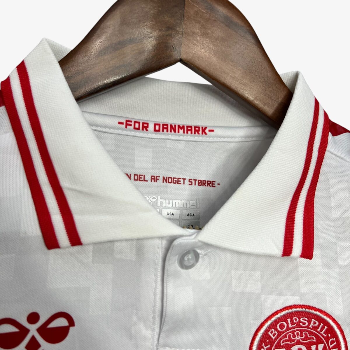 Kids Denmark Away Jersey 2024/25 - Image 2