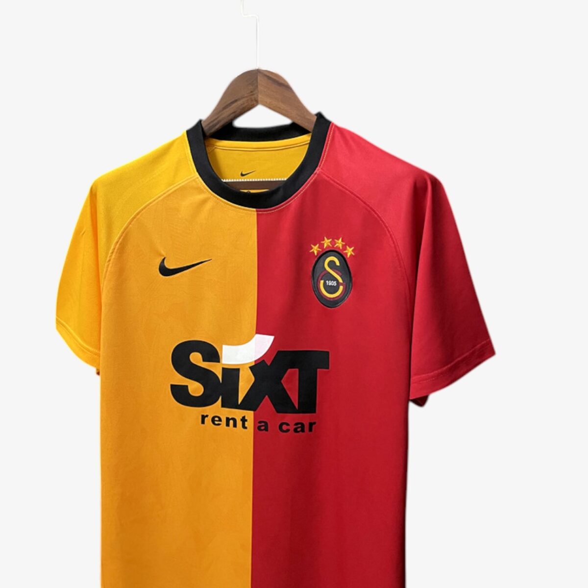Galatasaray Home Jersey 2022/23 - Image 3