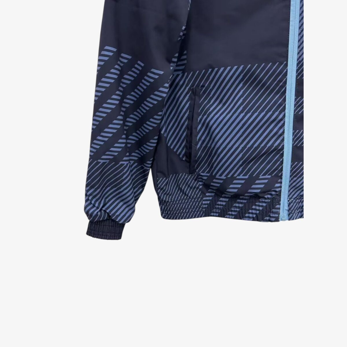 Scotland Dark Blue Reversible Windbreaker 2024/25 - Image 4