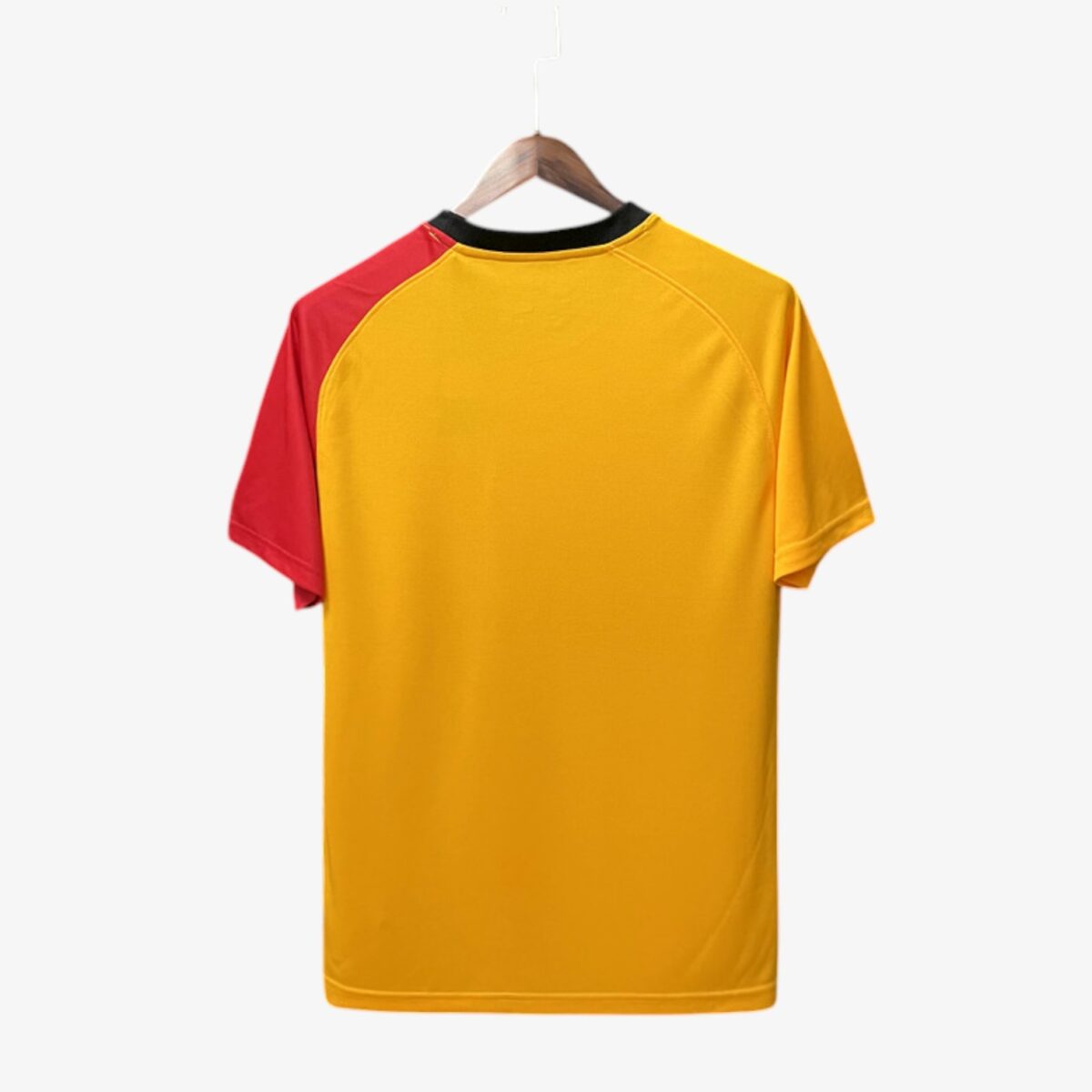 Galatasaray Home Jersey 2022/23 - Image 2