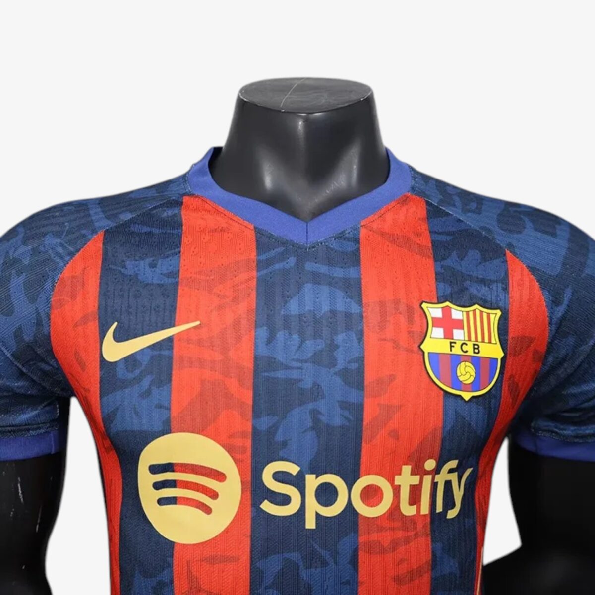Barcelona Special Edition Blue & Red Training Jersey 2025/26 - Image 3