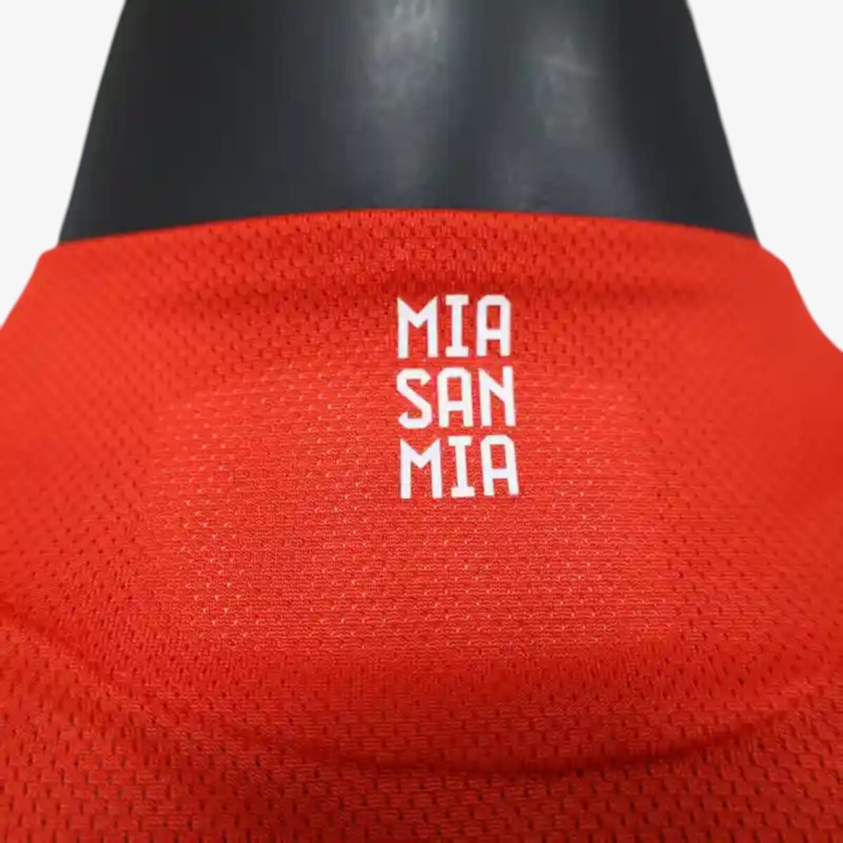 Bayern Munich Home Training Jersey 2025/26 - Image 3