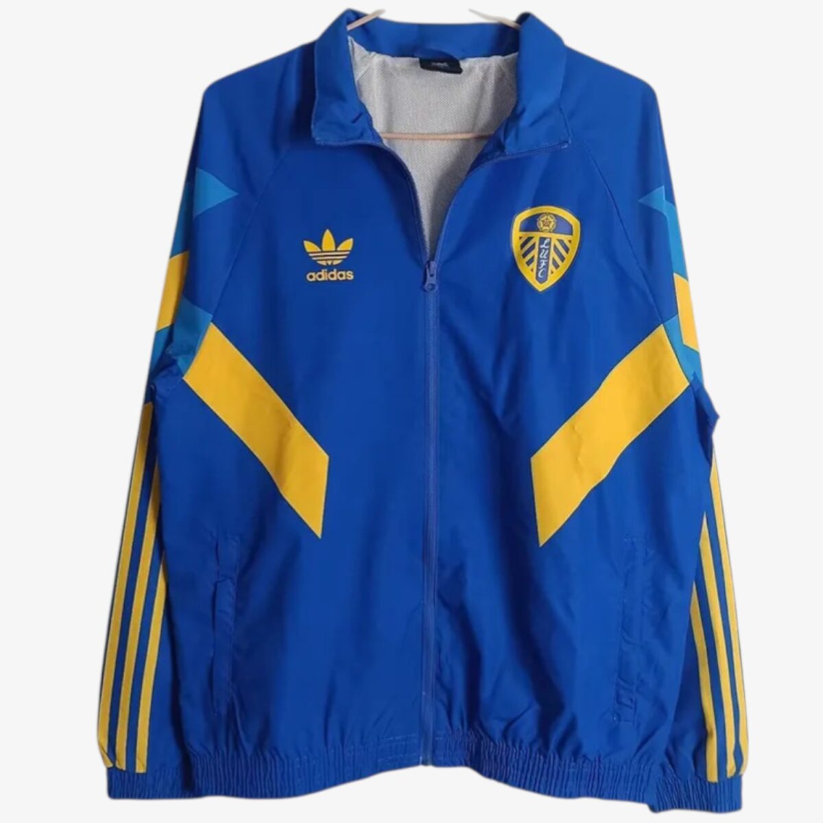 Leeds United Blue Windbreaker 2025/26 - Image 2