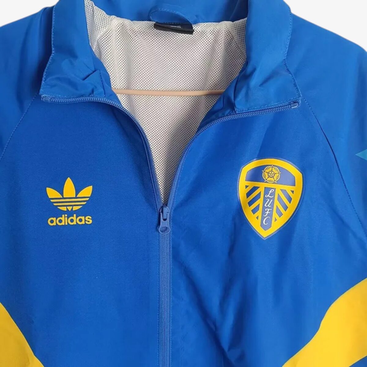 Leeds United Blue Windbreaker 2025/26 - Image 4