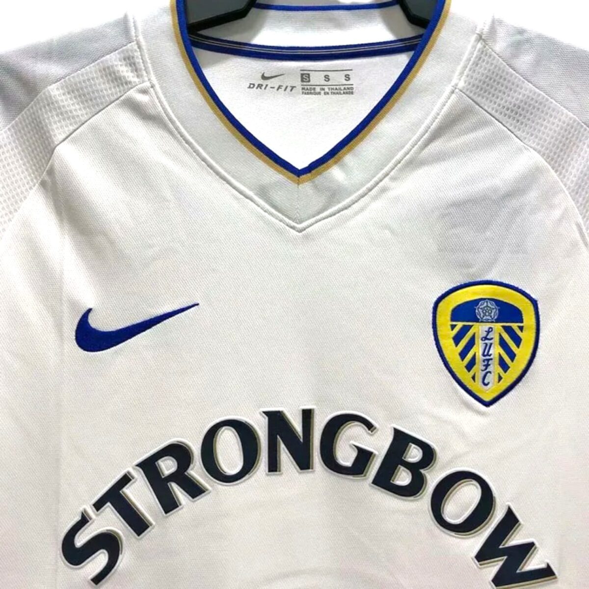 Leeds United Home Retro Jersey 2000/01 - Image 3
