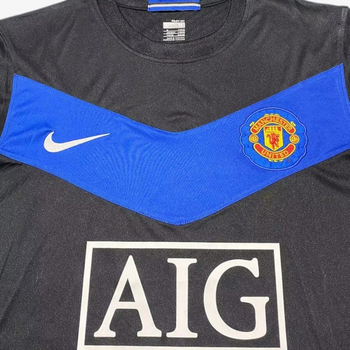 Manchester United Away Retro Jersey 2009/10 - Image 3