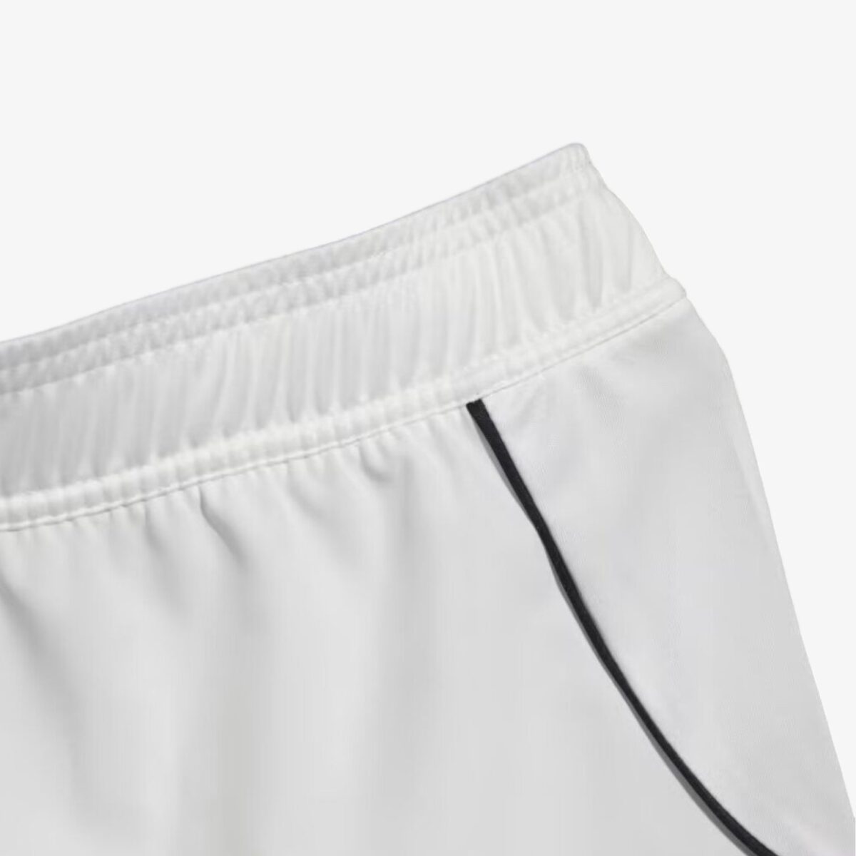 Manchester United Shorts 2025/26 - Image 3