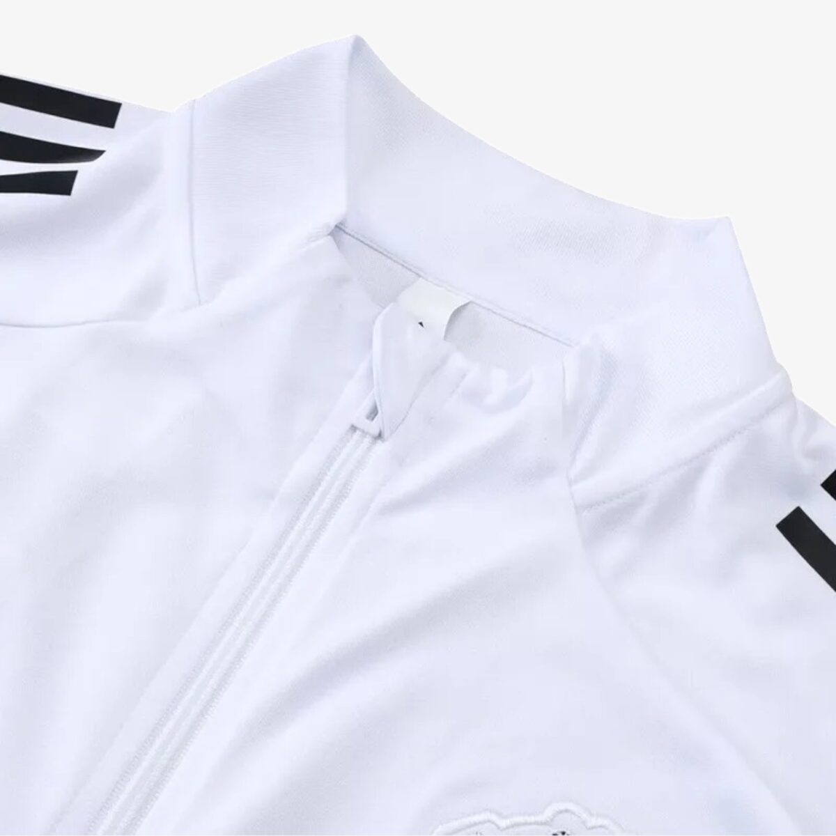 Manchester United White Jacket Tracksuit 2025/26 - Image 2