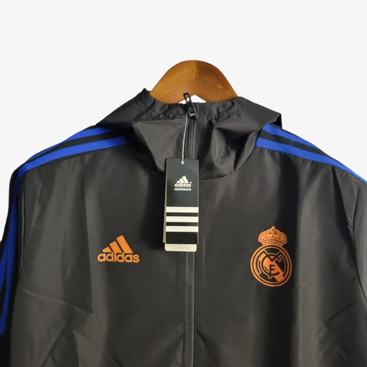 Real Madrid Reversible Windbreaker 2024/25 - Image 2