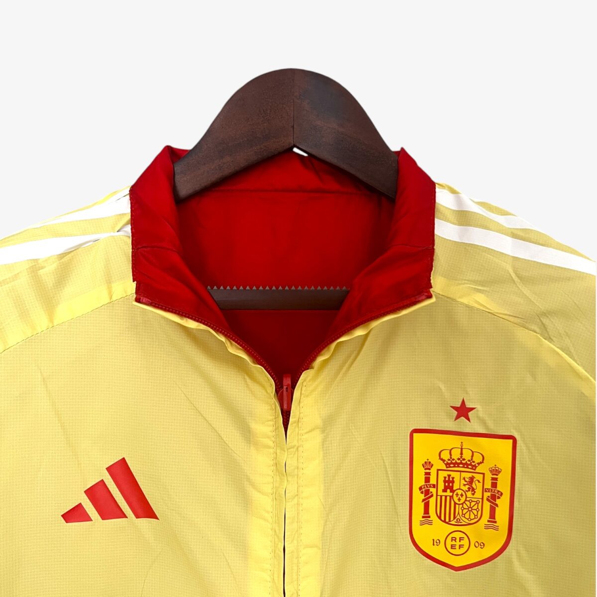 Spain Reversible Windbreaker 2024/25 - Image 3