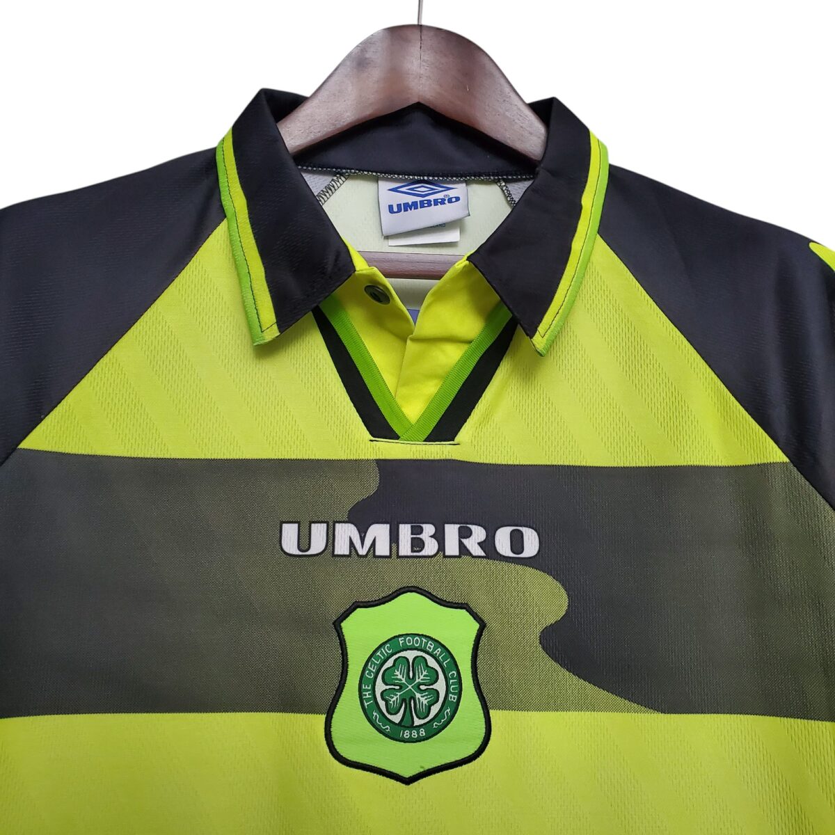 Celtic Glasgow Retro Jersey 1996/97 - Image 4