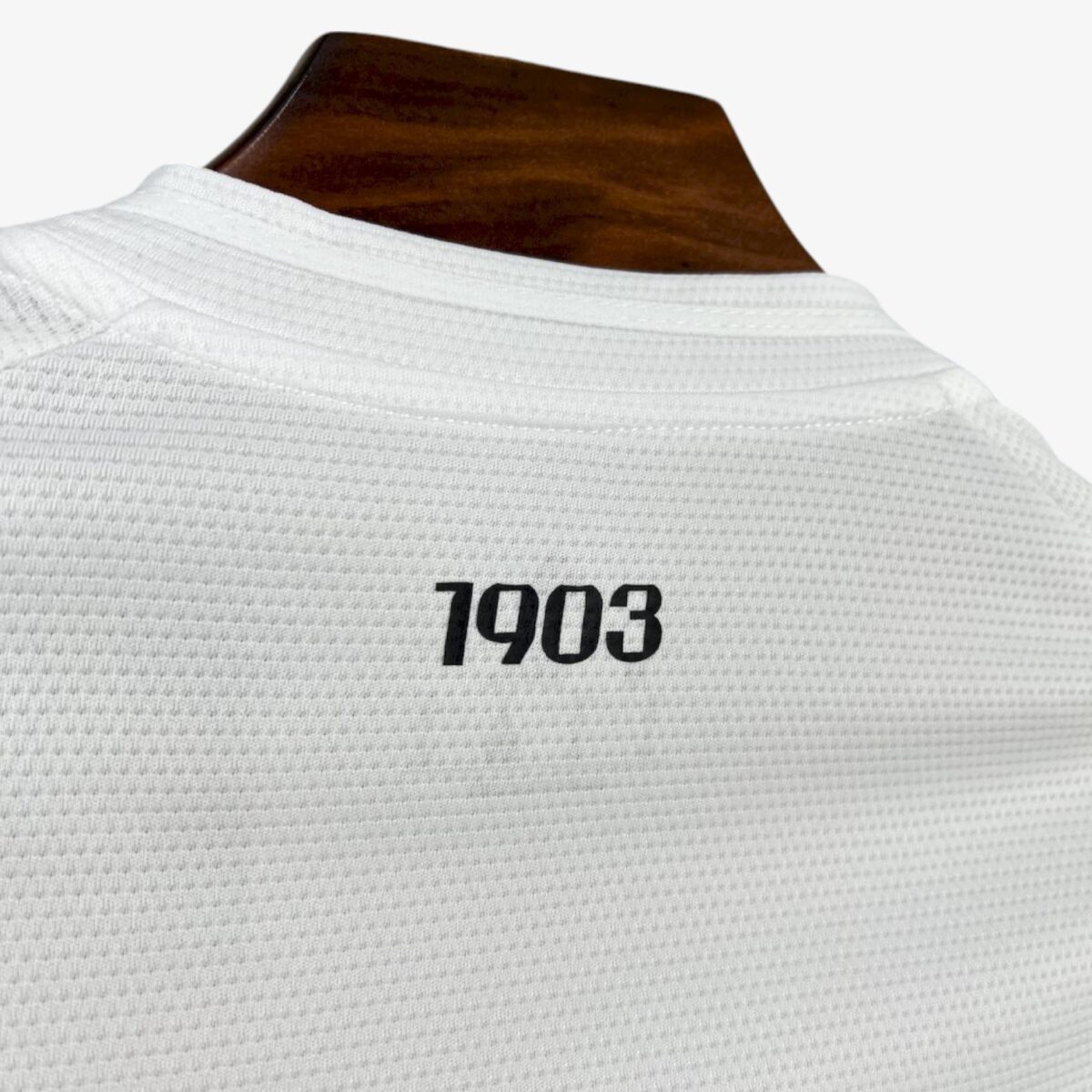 Besiktas Home Soccer Jersey 2025/26 - Image 4