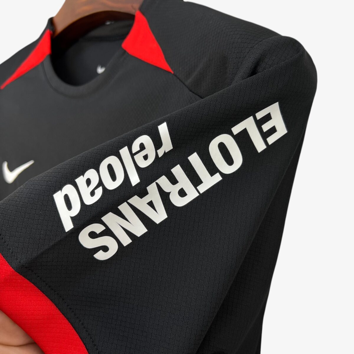 Eintracht Frankfurt Away Jersey 2024/25 - Image 3