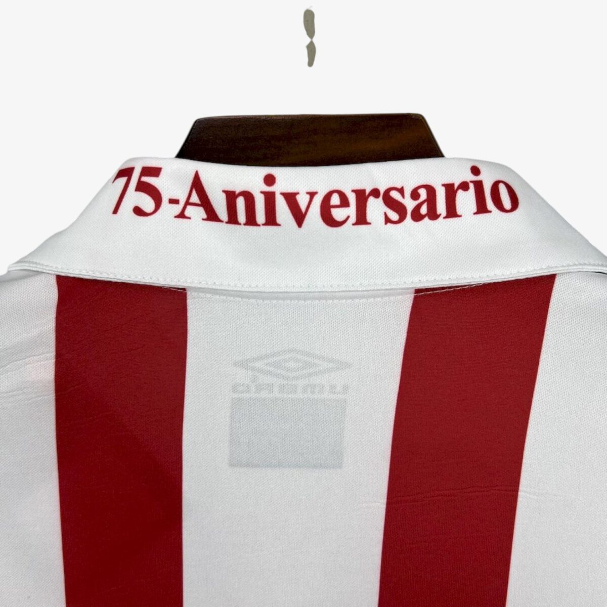 Retro Granada CF Home Jersey 2005/06 - Image 5