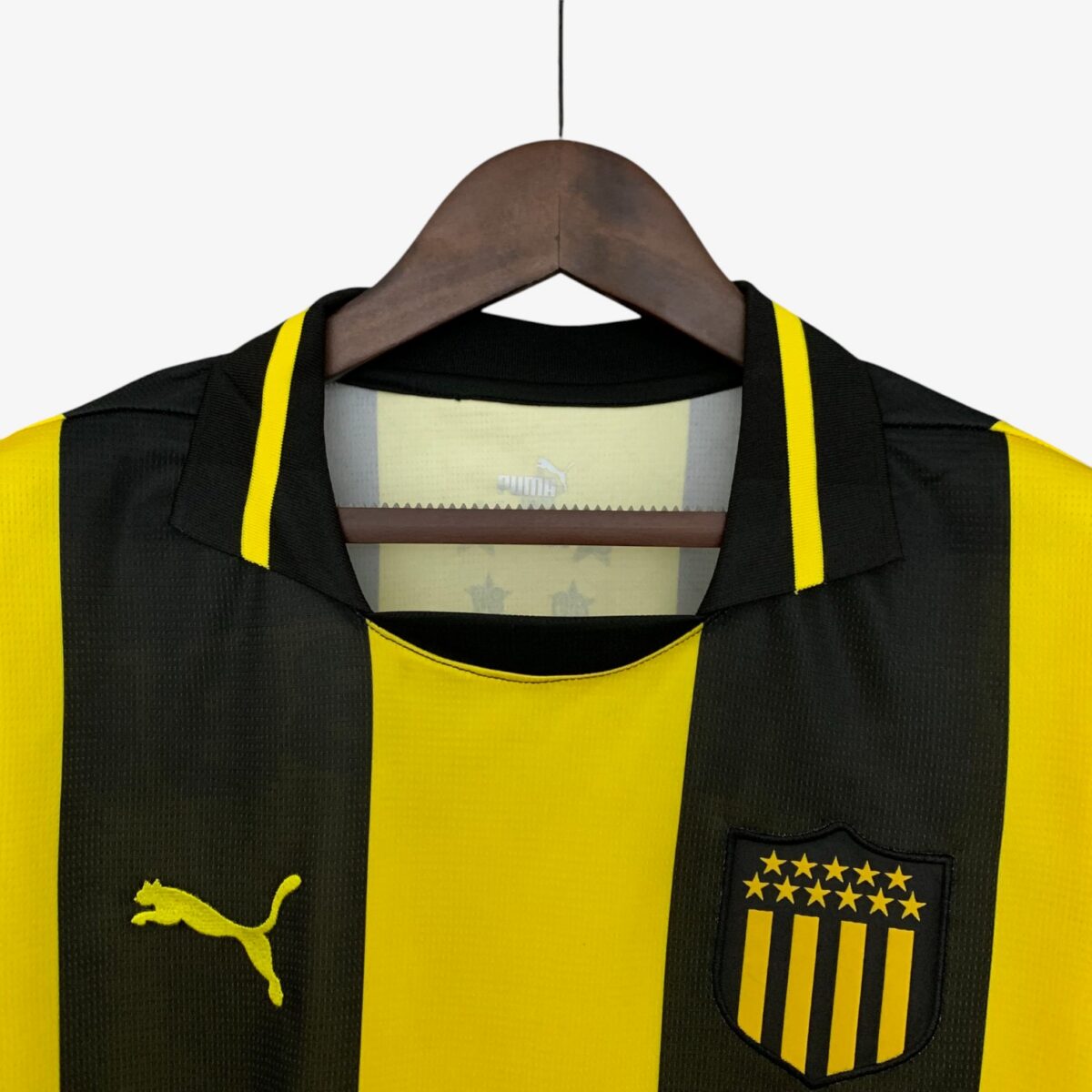 Club Atlético Peñarol Home Jersey 2025/26 - Image 4