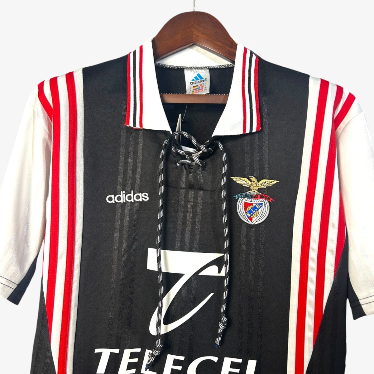 Benfica Away Retro Jersey 1997/98 - Image 6