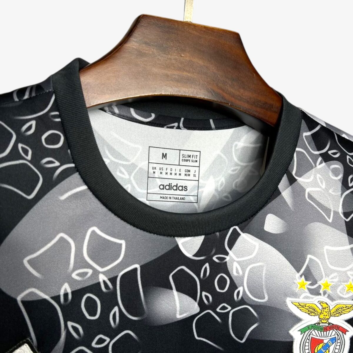 Benfica Black Pre Match Training Shirt 2024/25 - Image 3
