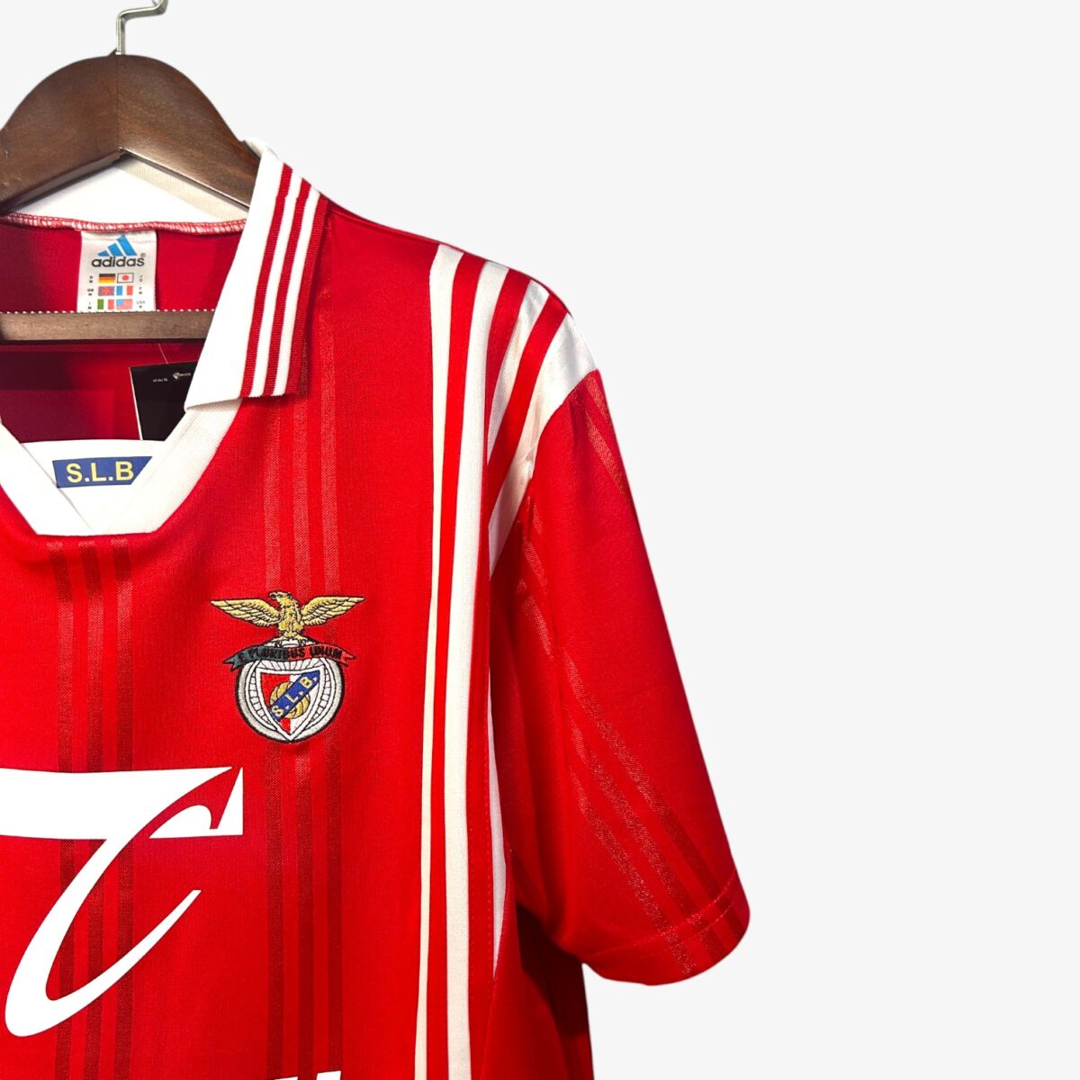 Benfica Home Retro Jersey 1997/98 - Image 4