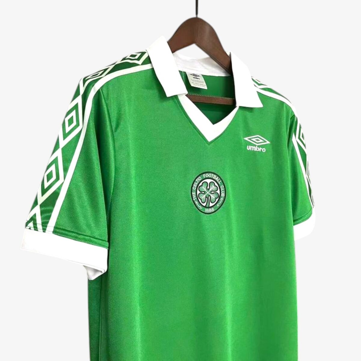 Celtic Glasgow Away Retro Jersey 1980 - Image 4