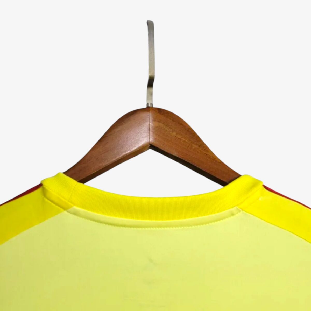 Celtic Glasgow Yellow Goalkeeper jersey 2025/26 - Image 4