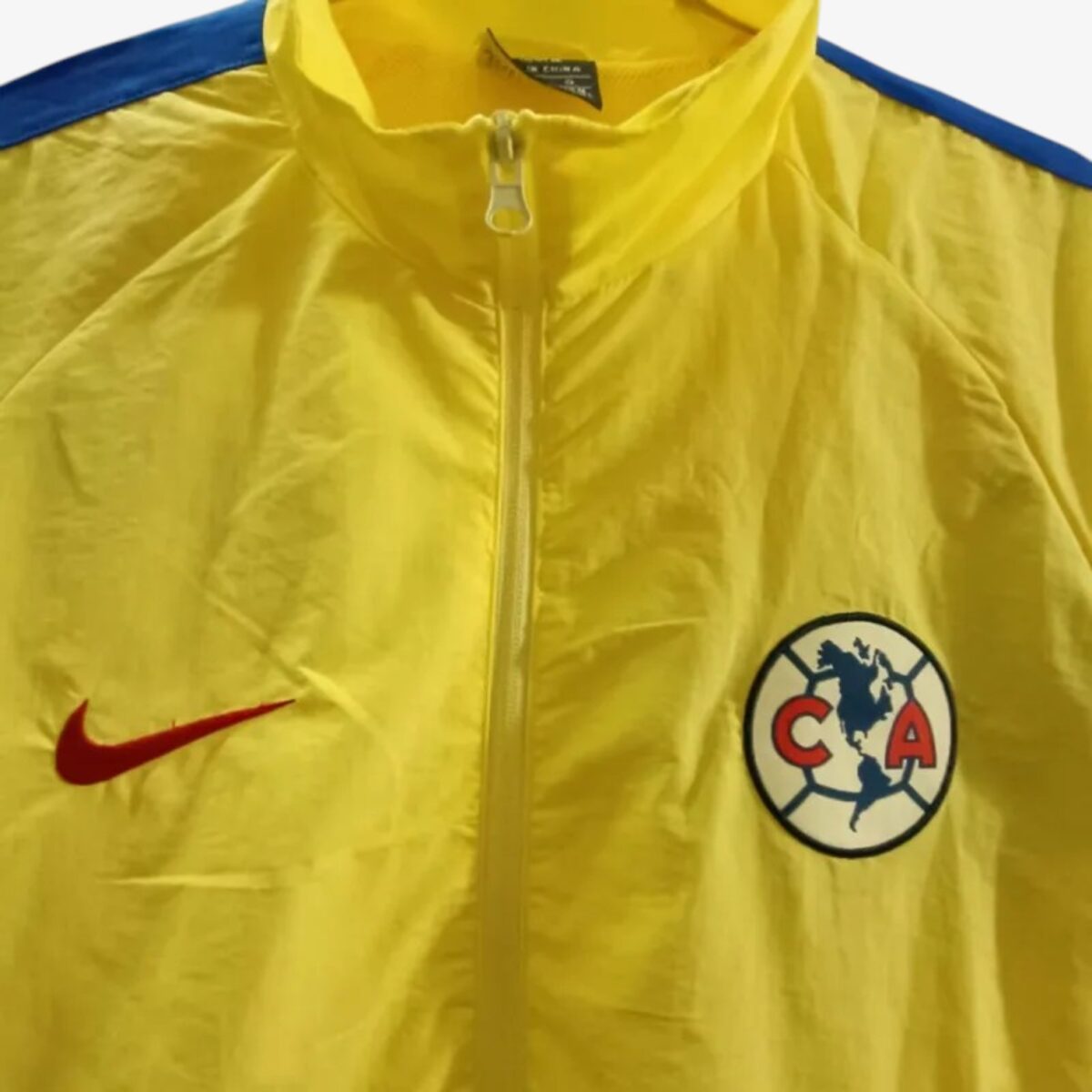 Club America Yellow Windbreaker 2025/26 - Image 4