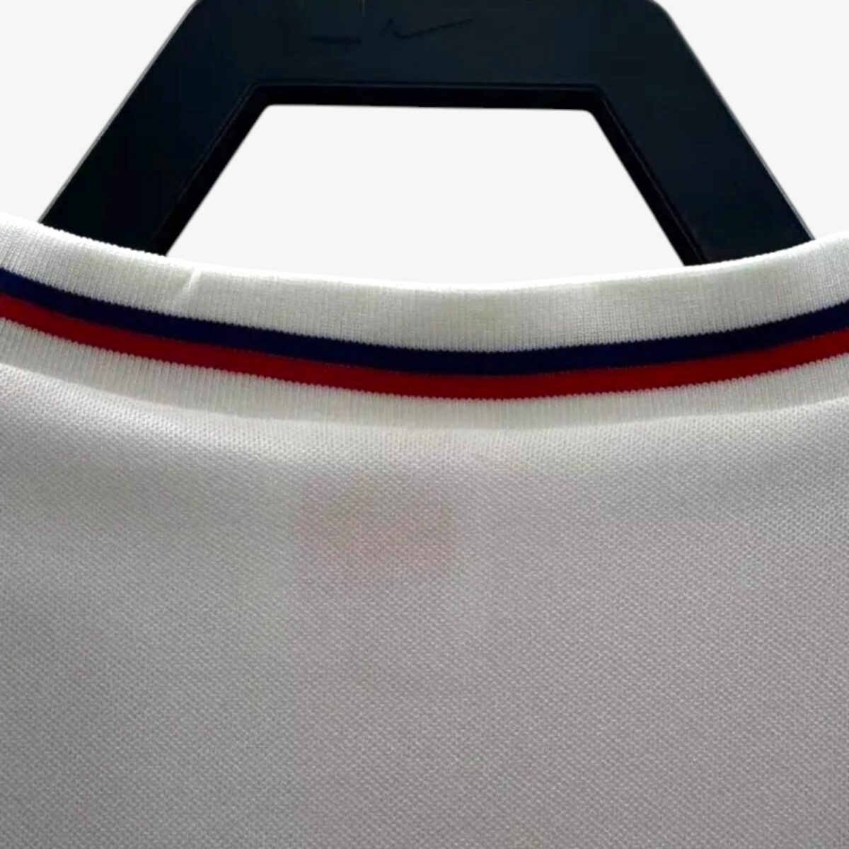 England Home Retro Jersey 1980/82 - Image 3