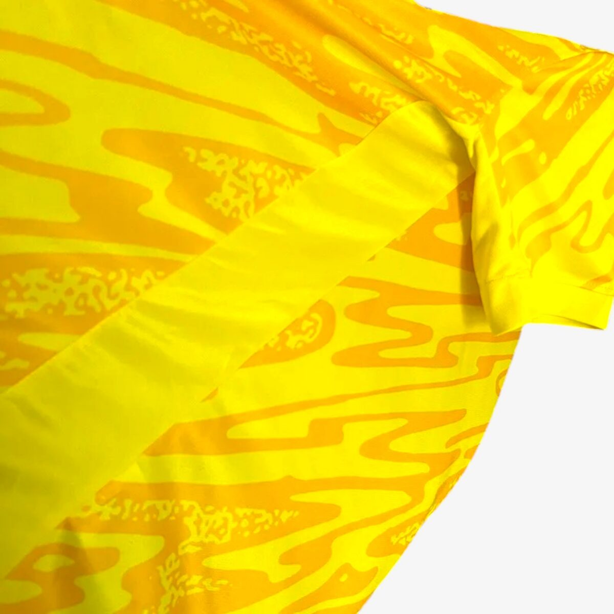 France Goalkeeper Yellow Jersey 2024 - Image 8