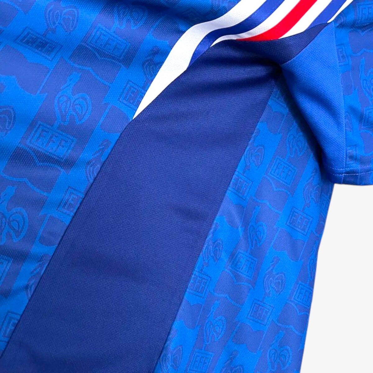 France Home Retro Jersey 1996 - Image 5