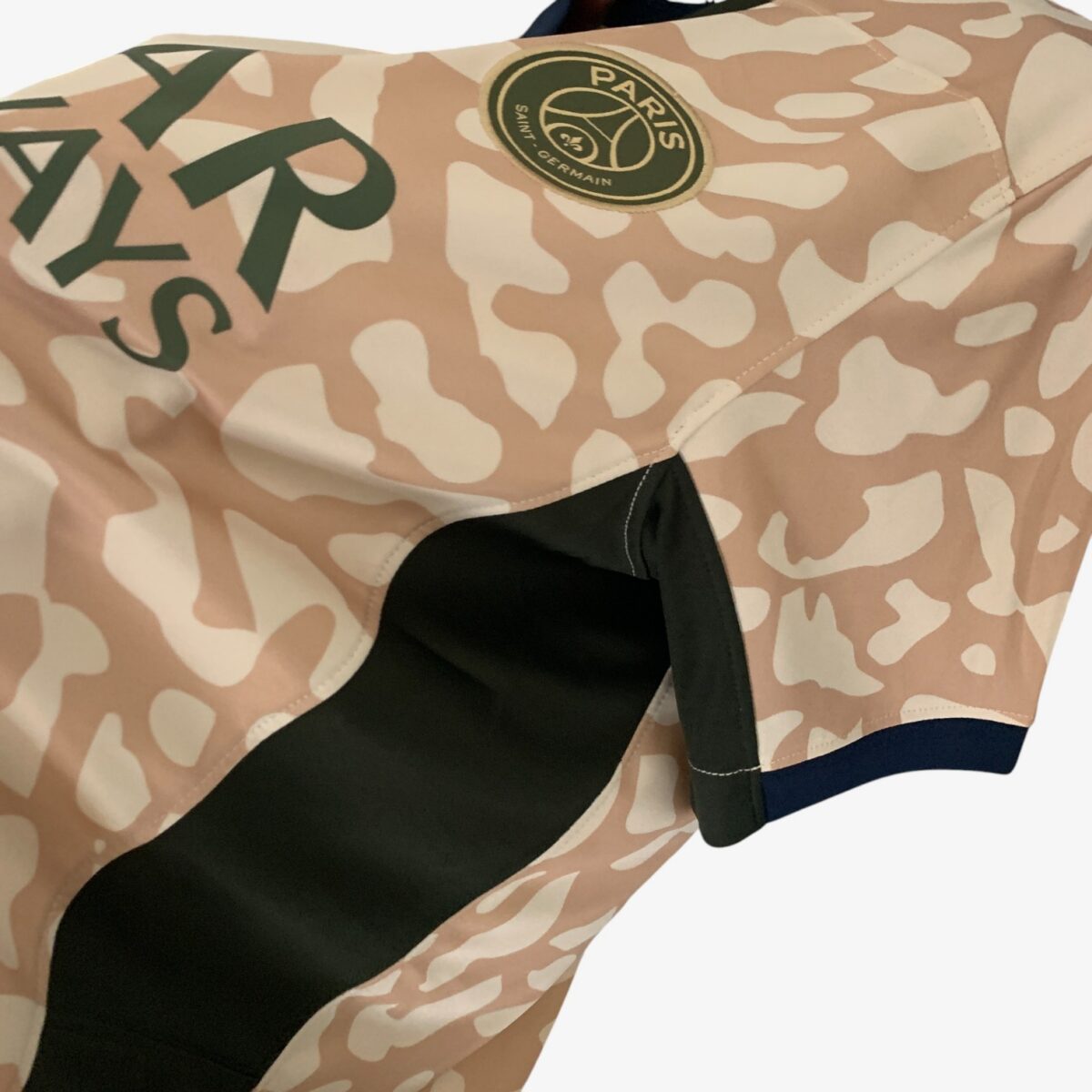 PSG  Fourth Jersey 2023/24 - Image 3