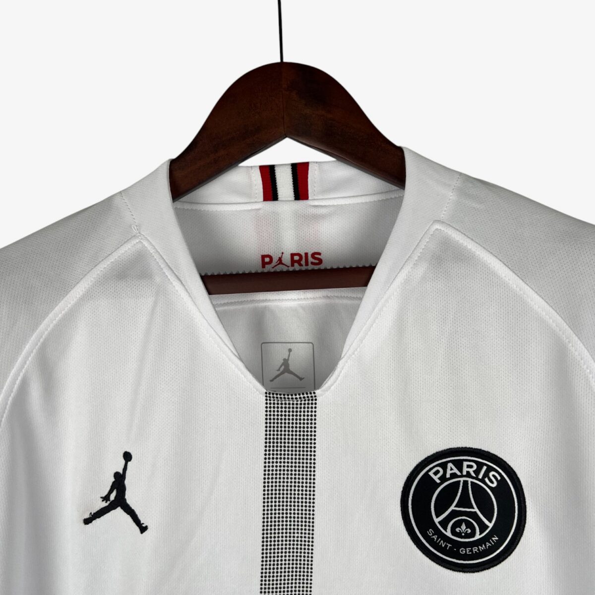 PSG Jordan Retro Long Sleeve Jersey 2018/19 - Image 2