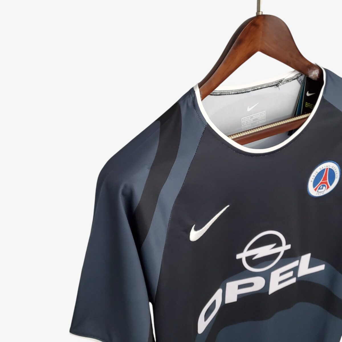 Paris Saint-Germain Third Retro Jersey 2001/02 - Image 2