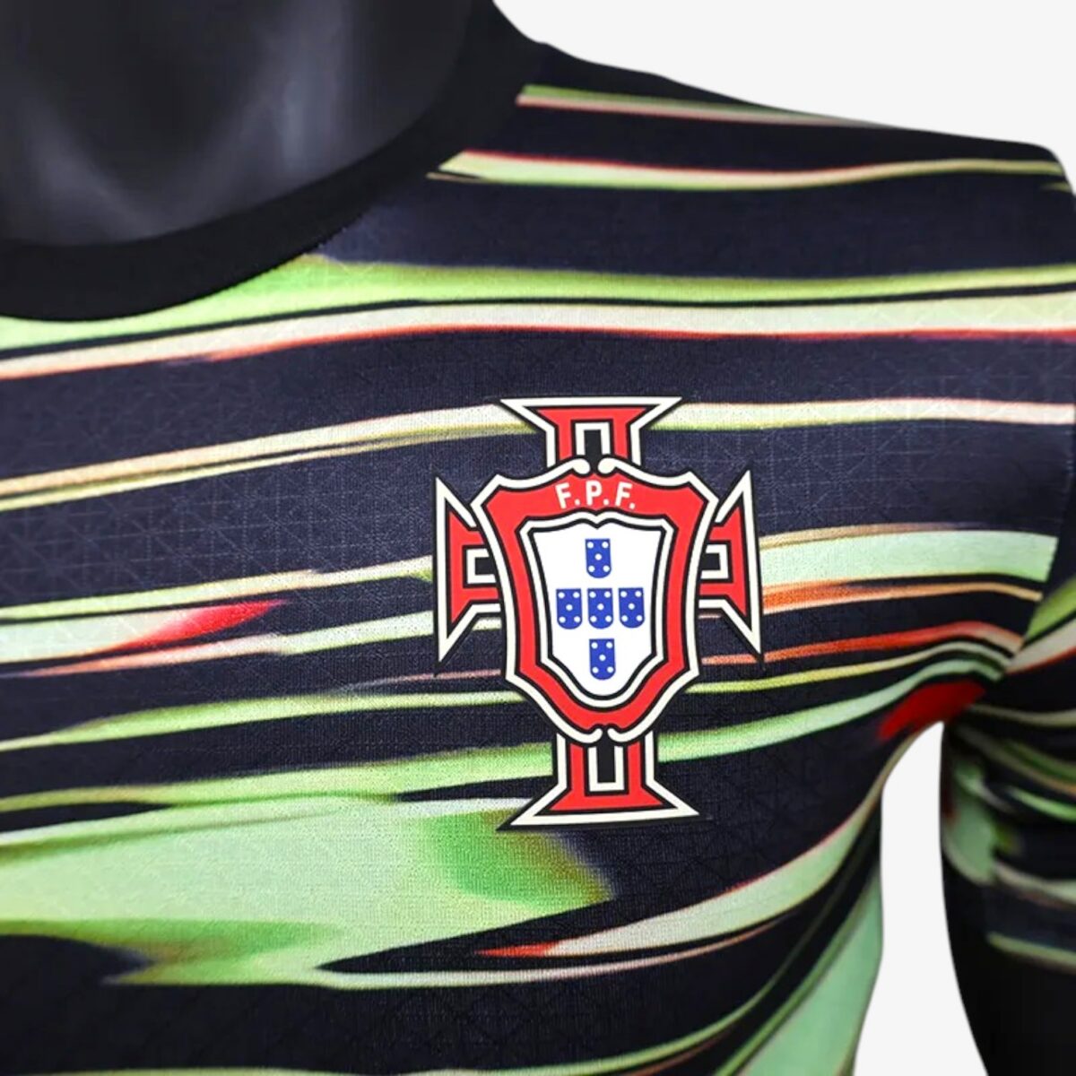 Portugal Green Black Training shirts 2025/26 - Image 4