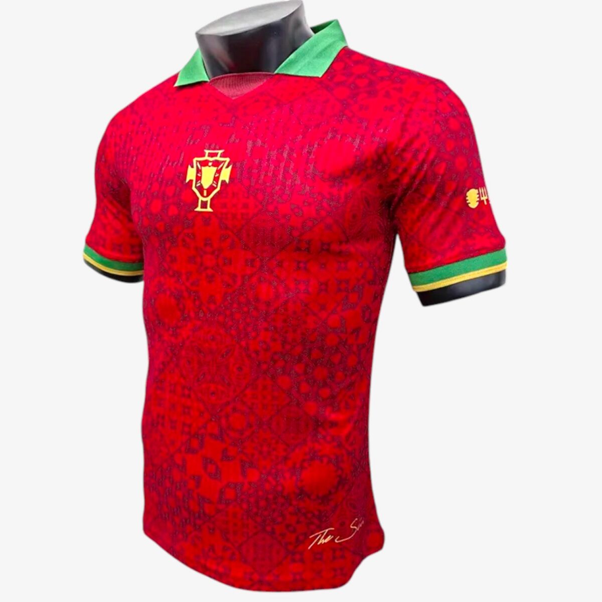 Portugal Red Grid Special Edition Training Jersey 2025/26 - Image 4