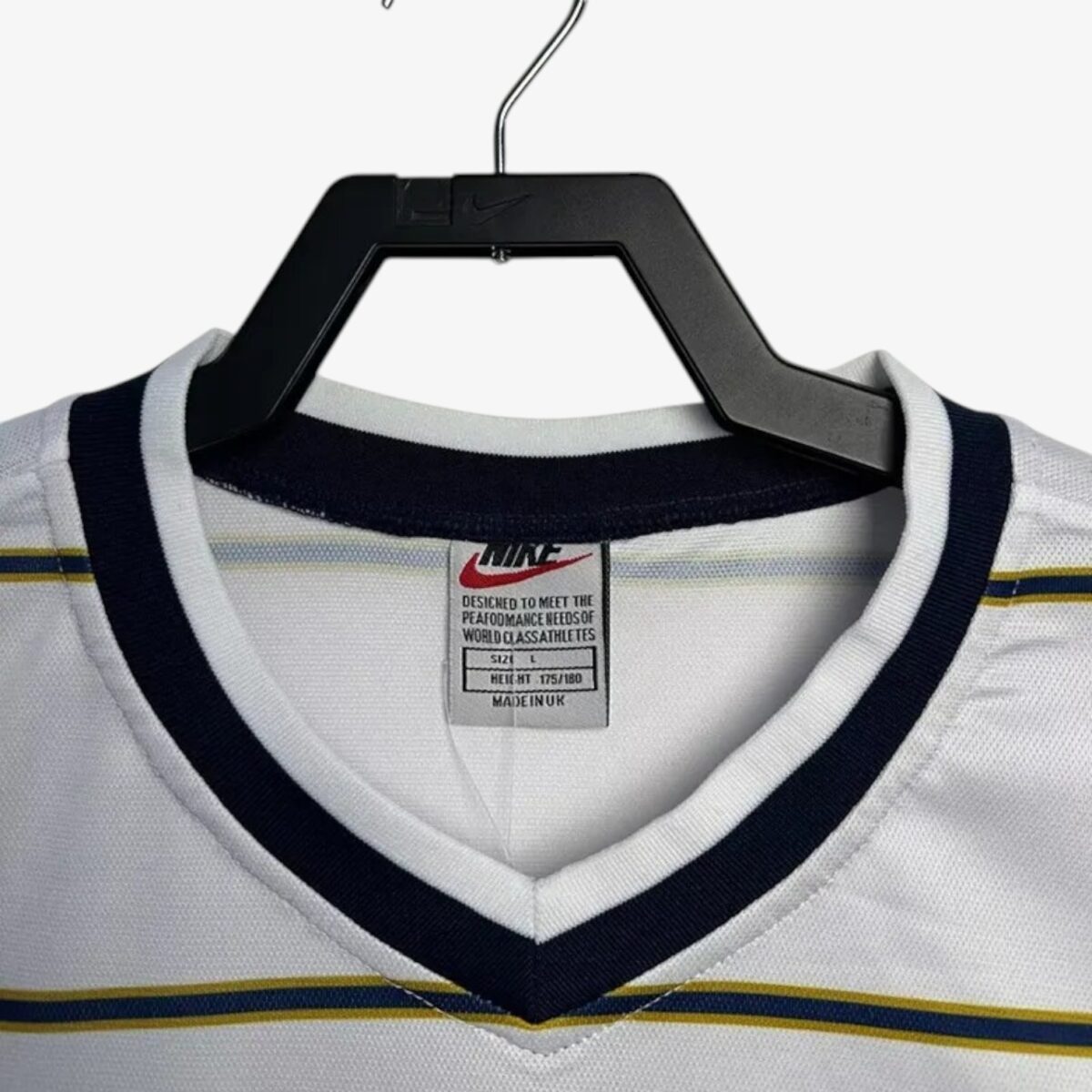 Pumas UNAM Away Retro Jersey 1997/98 - Image 3