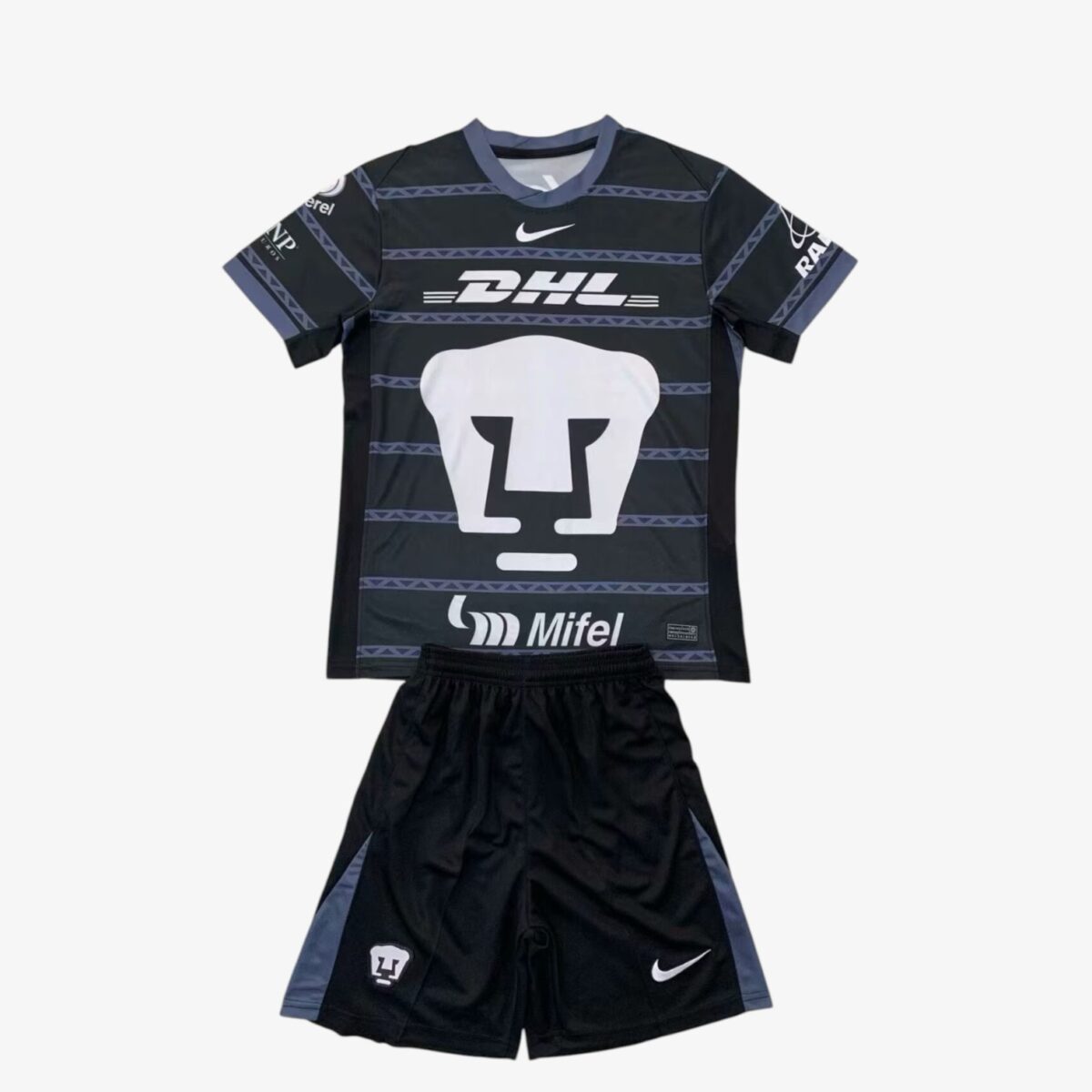 Pumas UNAM Goalkeeper Black Jersey 2024/25 — Kids