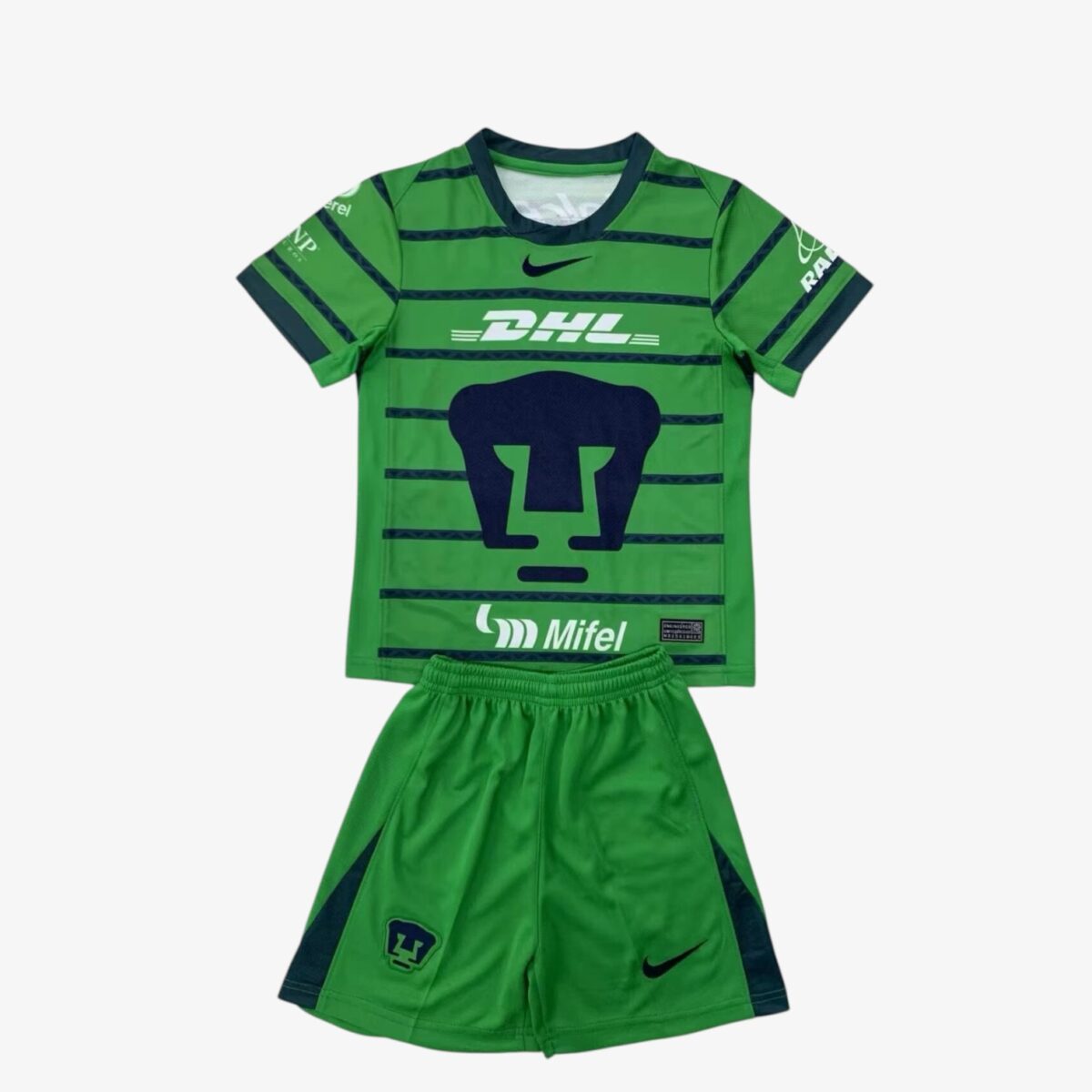 Pumas UNAM Goalkeeper Green Jersey 2024/25 — Kids