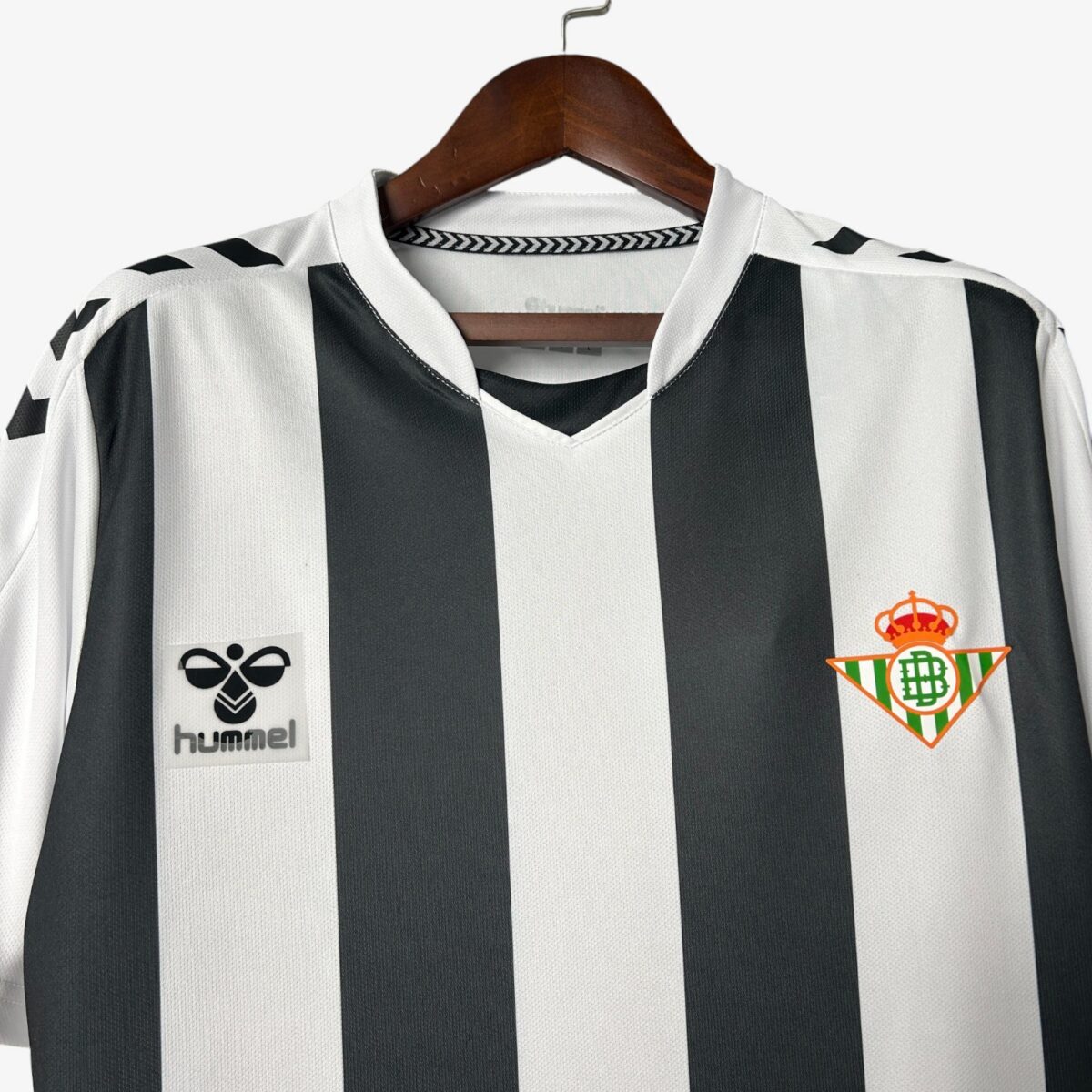 Real Betis Black Special Edition Jersey 2025/26 - Image 4