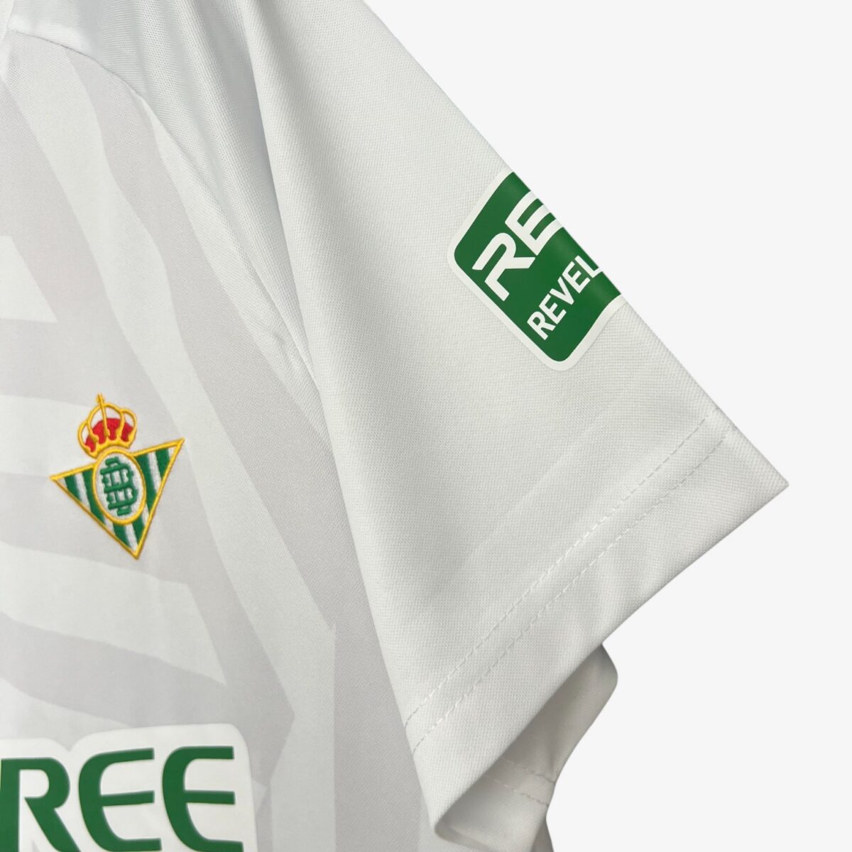Real Betis Goalkeeper White Jersey 2025/26 - Image 4