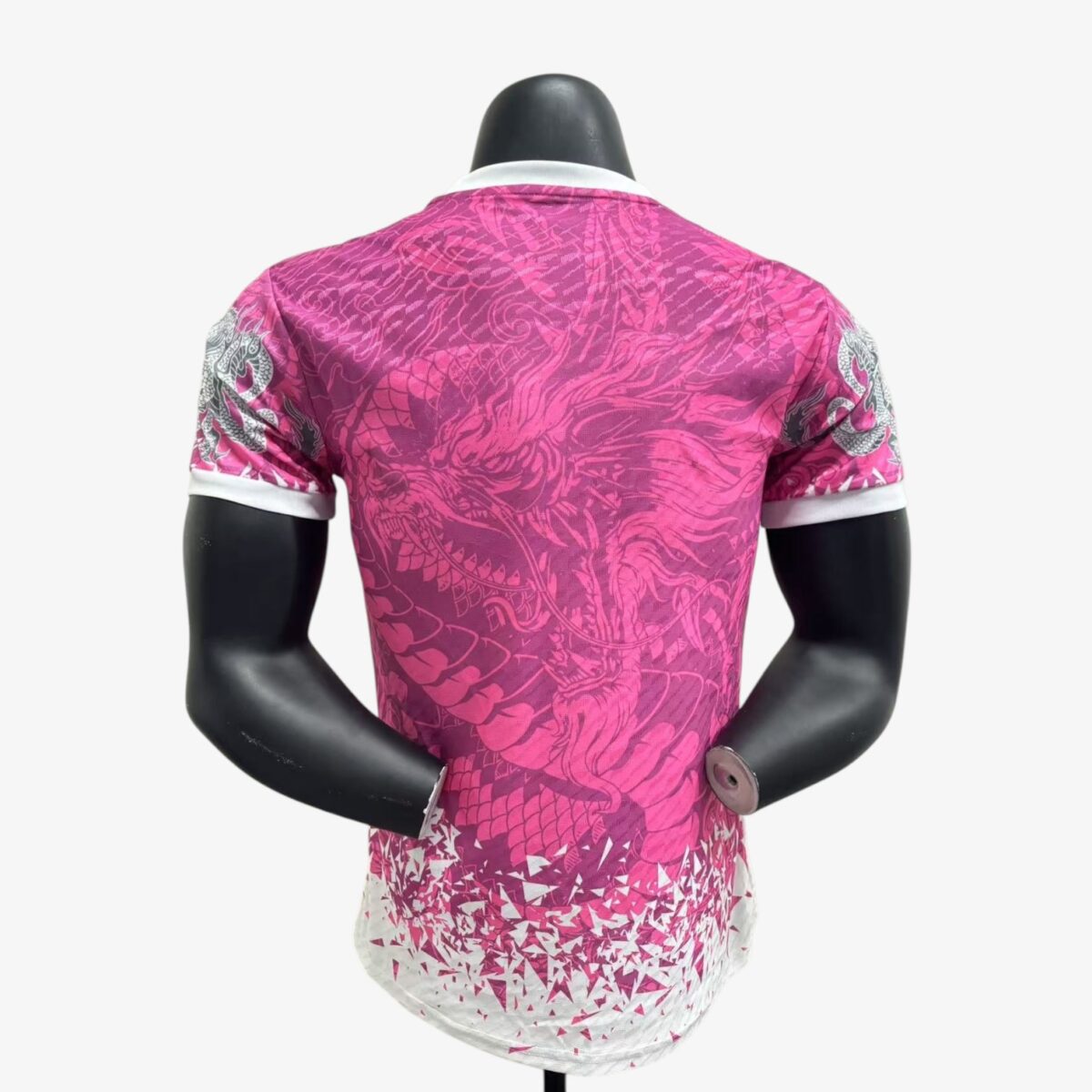 Real Madrid Pink Training Jersey 2025/26 - Image 2