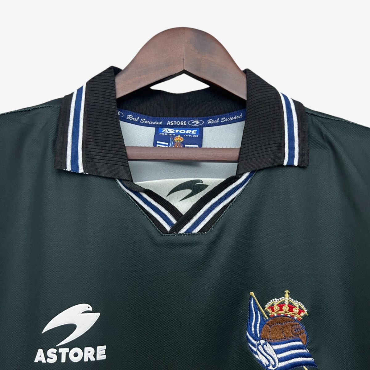 Real Sociedad Away Retro Jersey 2002/03 - Image 3