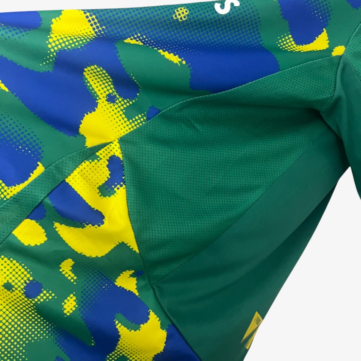 Real Zaragoza  Special Edition Jersey 2024/25 - Image 3