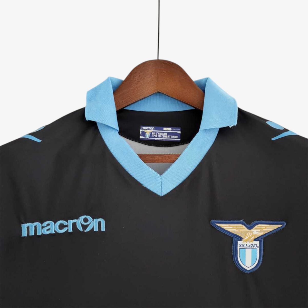 Retro S.S. Lazio Eagle Away Jersey 2015/16 - Image 4