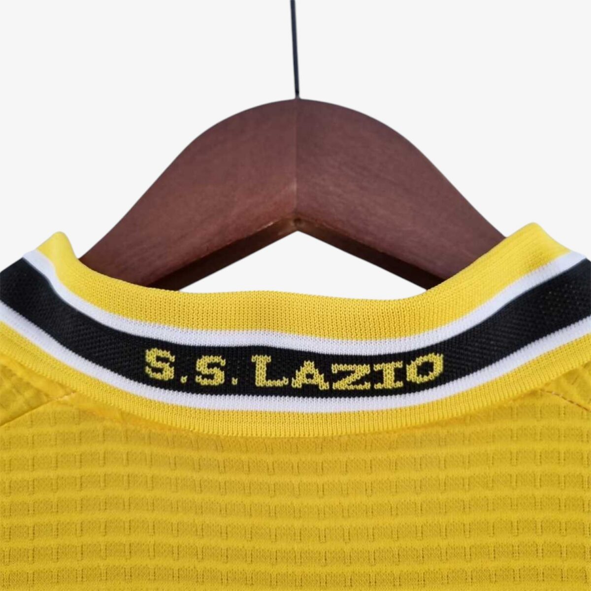 Retro S.S. Lazio Third Jersey 1999/00 - Image 5