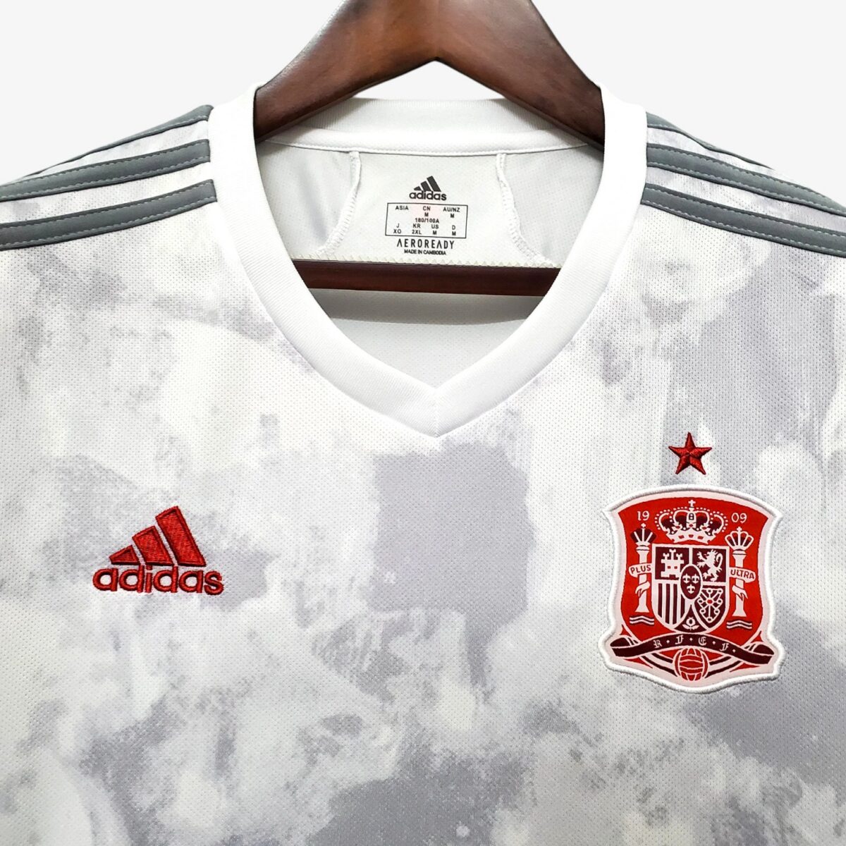 Spain Away Retro Jersey 2020 - Image 4