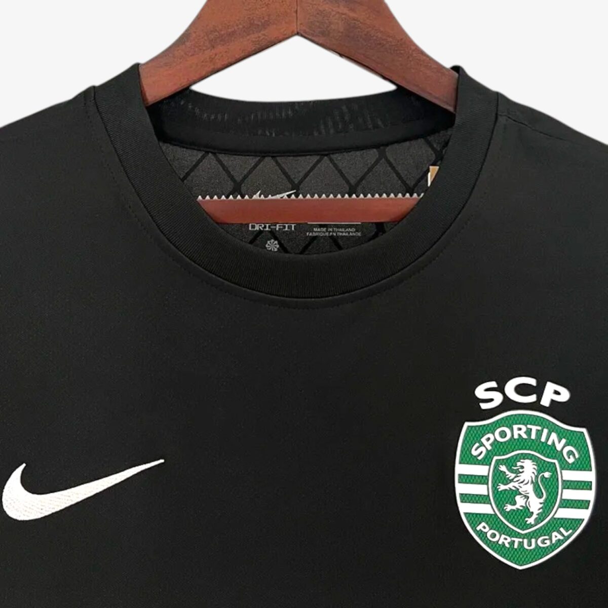 Sporting Lisbon Fourth Jersey 2023/24 - Image 3