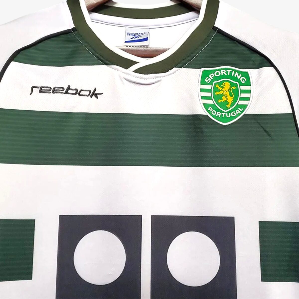 Sporting Lisbon Home Retro Jersey 2001/02 - Image 4