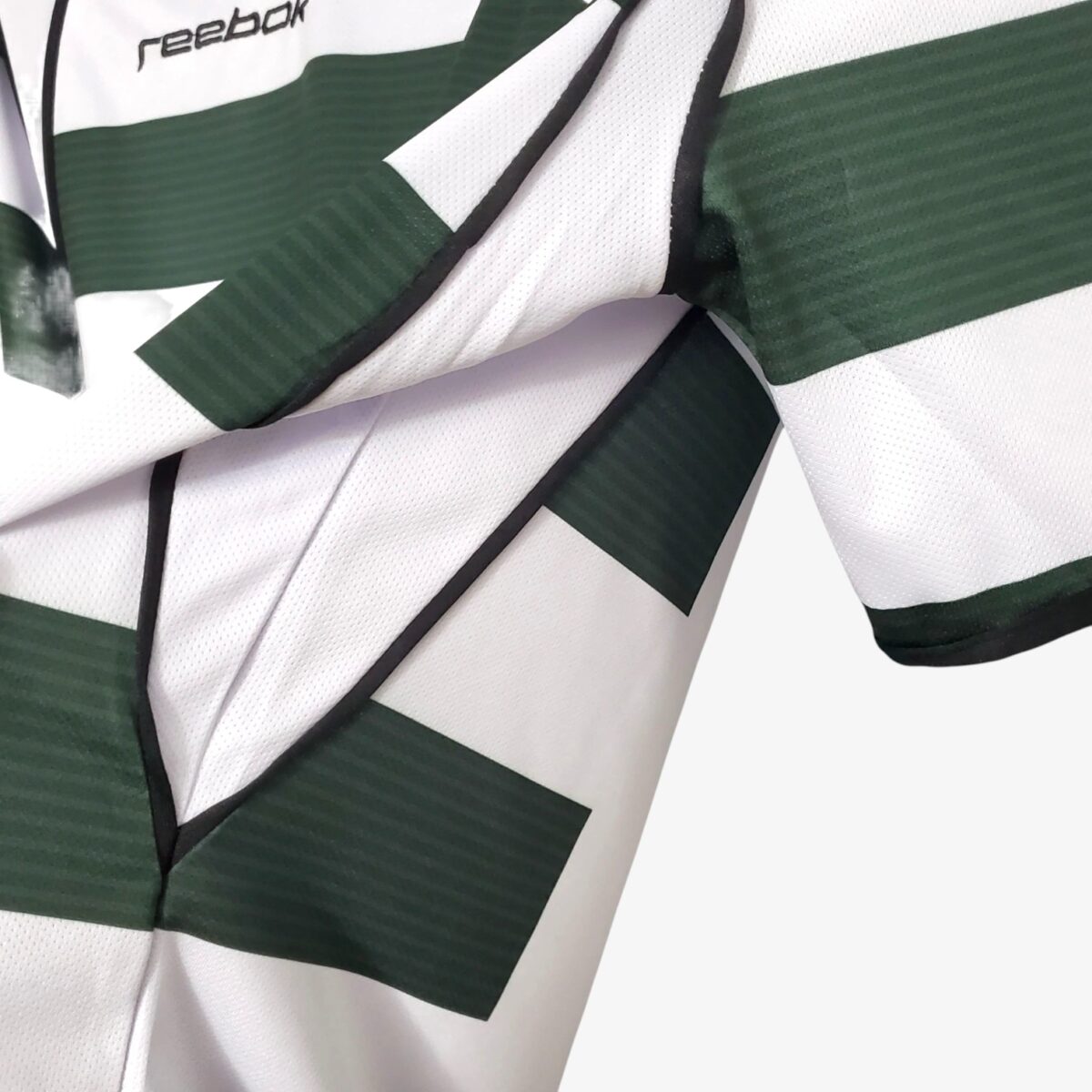 Sporting Lisbon Home Retro Jersey 2002/03 - Image 9