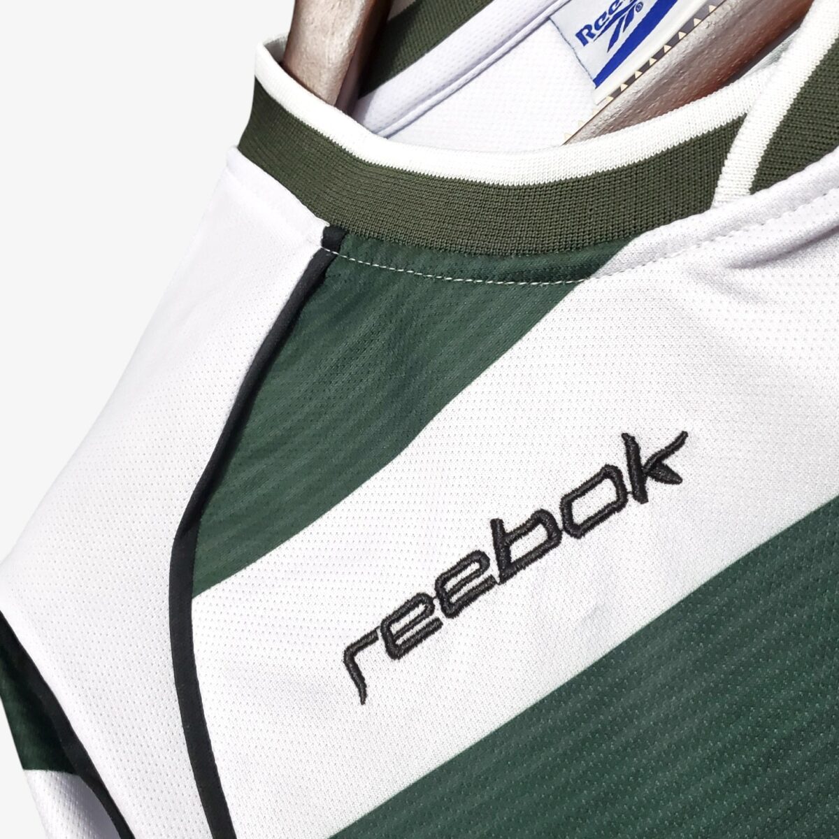 Sporting Lisbon Home Retro Jersey 2002/03 - Image 5